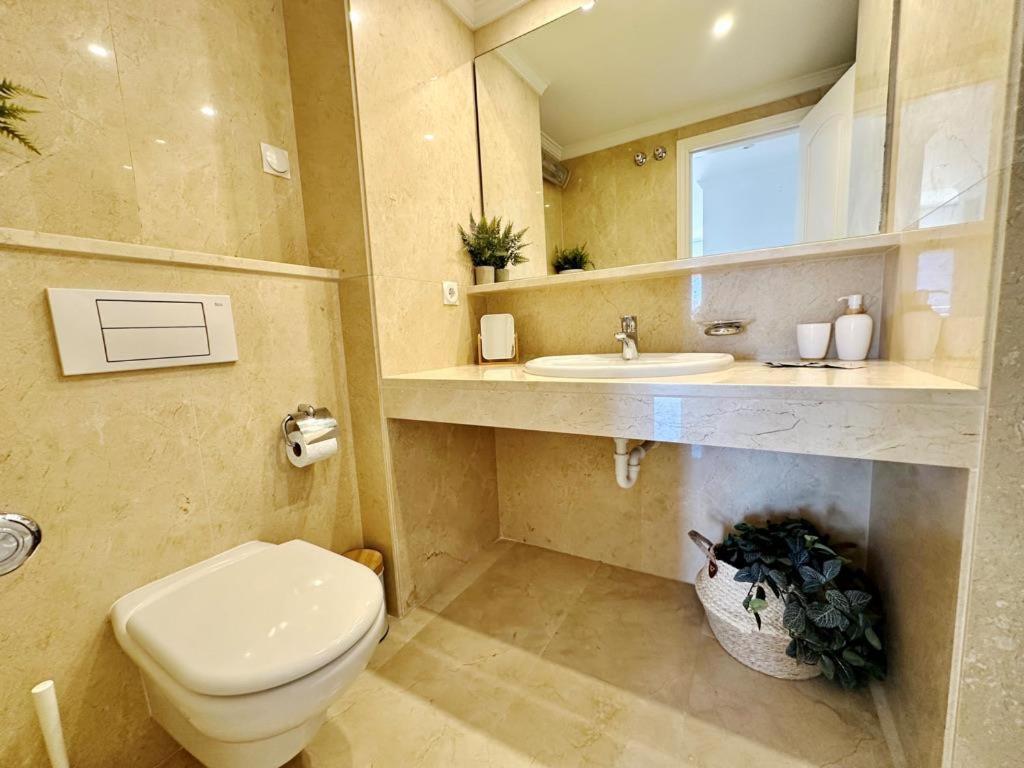 Atico Frontal Al Mar Con Piscina Privada By Homeprive Dénia Extérieur photo